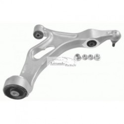 Q7 05- piekares plaukts priekšas apakšas R komplekts...