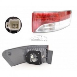 Toyota Avensis 08- aizmugures lukturis universālim...