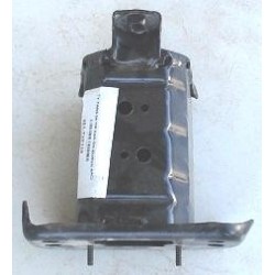 TT Yaris 06-09 bampera stiprinājuma kronsteins L