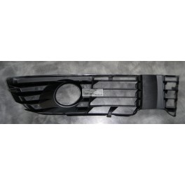 VW Passat 00-05 reste bamperī L ar miglas...