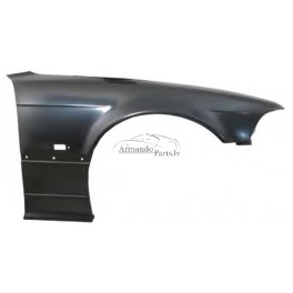 BMW 3 E36 91-96 spārns R  ar caurumu TW...