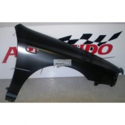 Subaru  Impreza 93-96 spārns R ar pagrieziena caurumu...