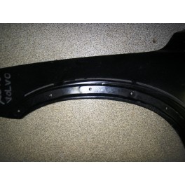 VOLVO XC70 07- priekšējais spārns L