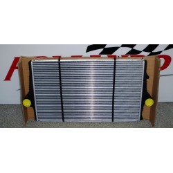 Volvo interkūleris, 688x421x30, 30730524 bez devēja