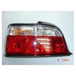 BMW E36 91-98 COUPE aizmugures CRISTAL balts/sarkans...