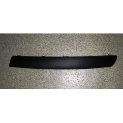 VW Passat 00-05 bampera uzlika R 3B0807717D