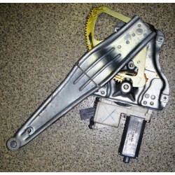 TOYOTA AVENSIS aizmugures L stila pacēlāja mehānisms ar... 2