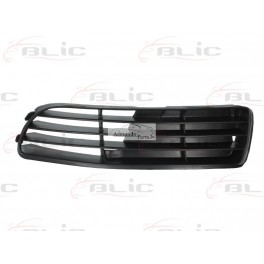 Audi A4 95- reste bamperī L 8D0807345B01C
