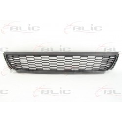 VW Polo 09- reste bamperī VID 6R0853677A