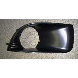 Subaru  Impreza 03-05 reste bamperī L ar miglas luktura...