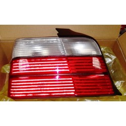 BMW E36 91-98 aizmugures lukturis L SED balts/sarkans 2