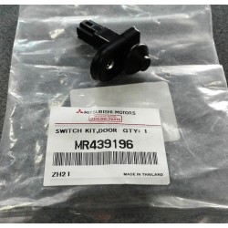 Mitsubishi Pajero slēdzis MR439196