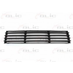 VW Passat 00-05 reste bamperī VID 3B0853677E