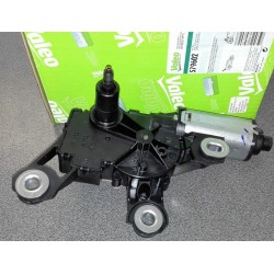 Audi A6 08-10 aizmugures Logu tīrītāja motors VALEO...