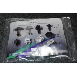 Audi A6 97 -stiprinājumi motora aizsegam komplekts