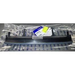Volvo V40 01- bampera spoileris (vidus)