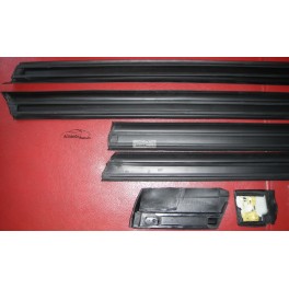 Audi 100 91-94, A6 -97 C4 moldingu komplekts...