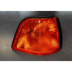 BMW 3 E36 91-98 pagrieziens dzeltens R SEDAN TYC 63138353278