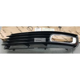 Audi A8 08-10 reste bamperī L 4E0807679A