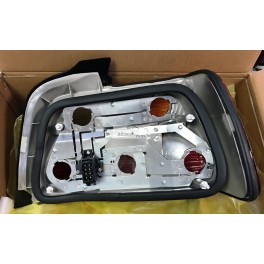 BMW E36 91-98 aizmugures lukturis L SED...