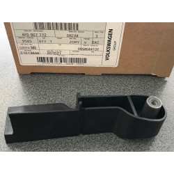 Audi A6 04- stiprinājums R 4F0807772 2