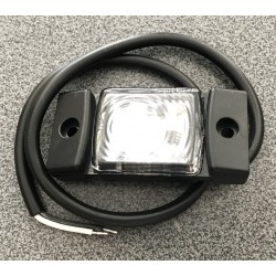 Gabarītlukturis universāls ar kronšteinu 73x33x17MM balts...