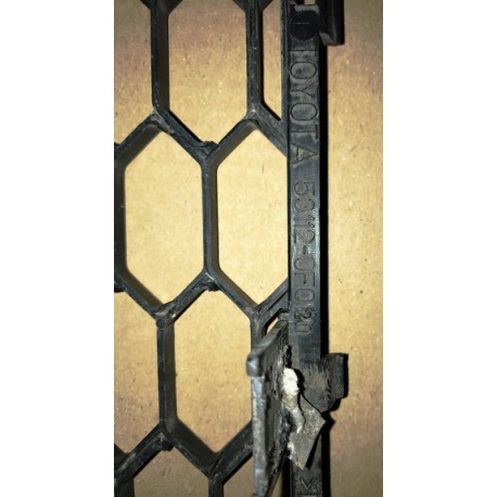 TOYOTA COROLLA VERSO 04-09 reste bamperī 531120F020