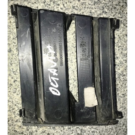 Škoda Octavia 04- reste bamperī  R 1Z0853666...