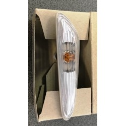 BMW 3 E46 01- pagrieziens uz spārna balts L