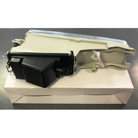 Audi 80 91-94 miglas lukturis L Taivāna