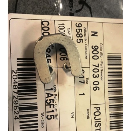 Audi 100 C4, A6 rokas bremžu troses stiprinājums N90052702