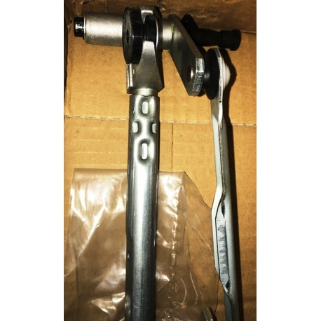 Opel Vectra 02-5 logu tīrītāja mehānisms priekšas bez motoriņa 93185528, 93185526