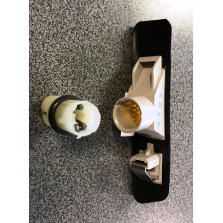 BMW 3 E36  96-98  pagrieziens spārnā dzeltens R TYC 63138372242, 63137164490