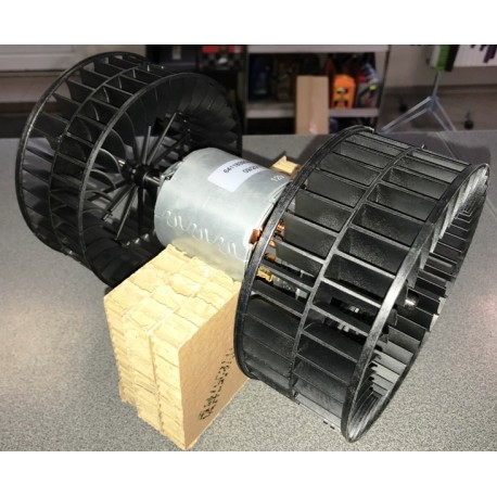 BMW E34 88-95 ventilators salona +/-KOND 64111374377, 64118390396