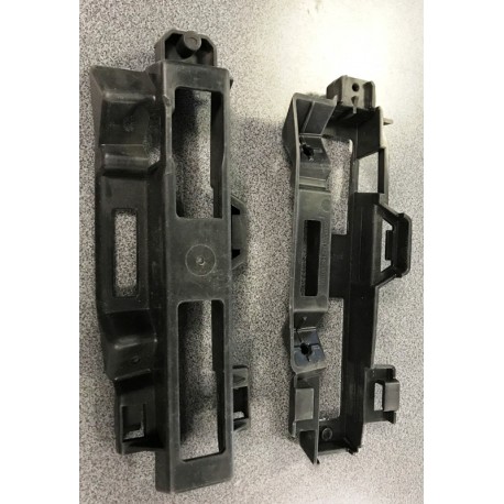 PEUGEOT 108 -15 priekšējā bampera kronšteini kompl. LH, RH 1612203180