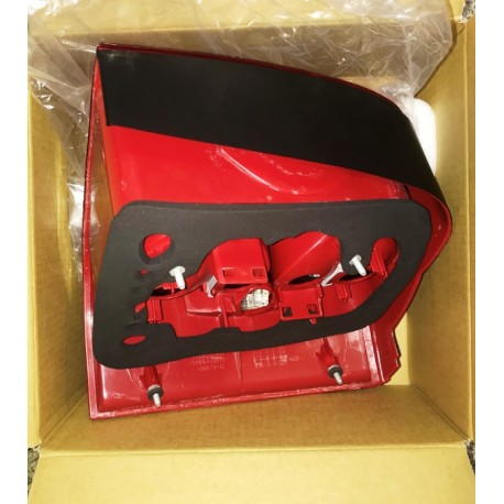 VW Passat 00-05 aizmugures lukturis COMBI L