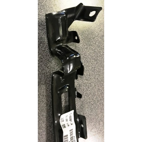 KIA Sorento 09-12 priekšējā bampera kronšteins L 86577-2P000