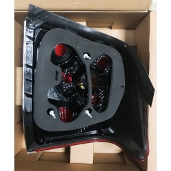 Toyota Avensis 03-06 aizmugures lukturis SED L Depo... 2