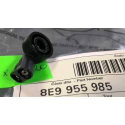 Audi A3 04-07, Audi A4 01-12 aizmugurējā logu tīrītāja sprausla 8E9955985 2