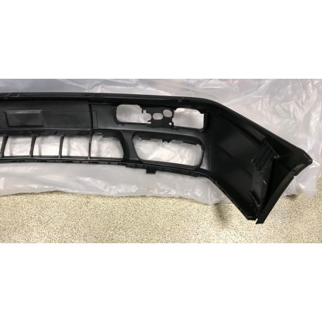 VW Golf 91-97 bamperis melns struktūrā...