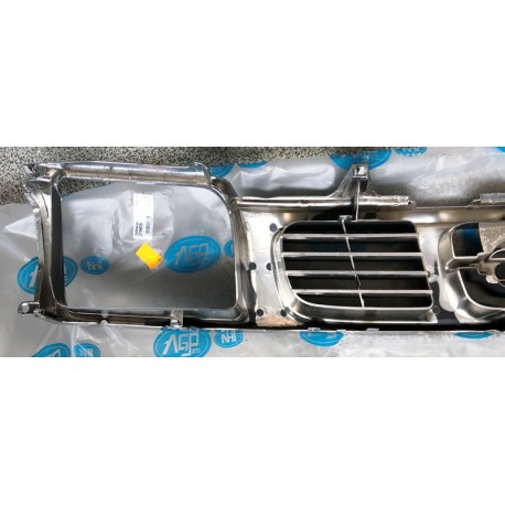 Nissan PICK-UP 98-02 reste hromēta 62310-2S400, 62312-3S800