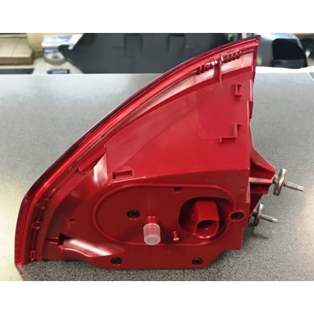 Audi A8 08-10 aizmugures stūris R ULO  4E0945096H