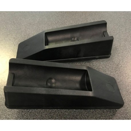 Audi A6 05- domkrata vietas paliknis Priekšā komplekts 4F0802845