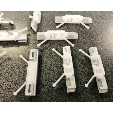 VOLVO XC60 08-17 vējstikla klipsis moldingiem CLIP 8840ASCRS 30753487