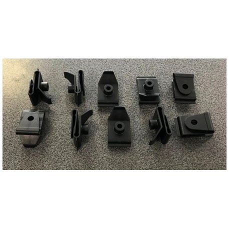 Toyota uzgrieznis skrūvei 5.6MM plastmasas 53789-14010 B22049