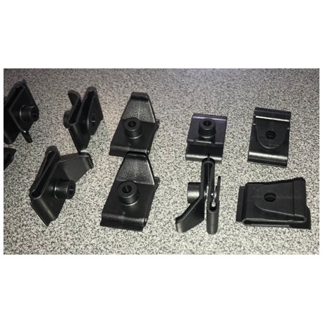 Toyota uzgrieznis skrūvei 5.6MM plastmasas 53789-14010 B22049