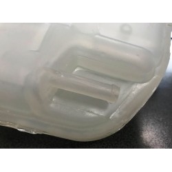 Audi A4 99-01 izplešanās tvertne ar devēju 8D0121403L,  	8D0121403F 2