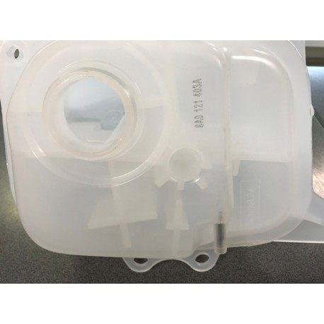 Audi 80, 100 C3 86-91 izplešanās tvertne ar devēju 8A0121403A