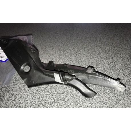 Volvo V70 S60 vējstikla moldinga uzlika R 8663896