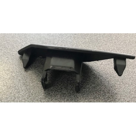 VW Golf 12- bampera vāciņš luktura mazgātājam L 5G0955109